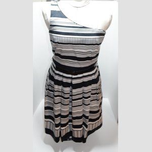White House Black Market Dress with Pockets One Shoulder Fit and Flare Size 6